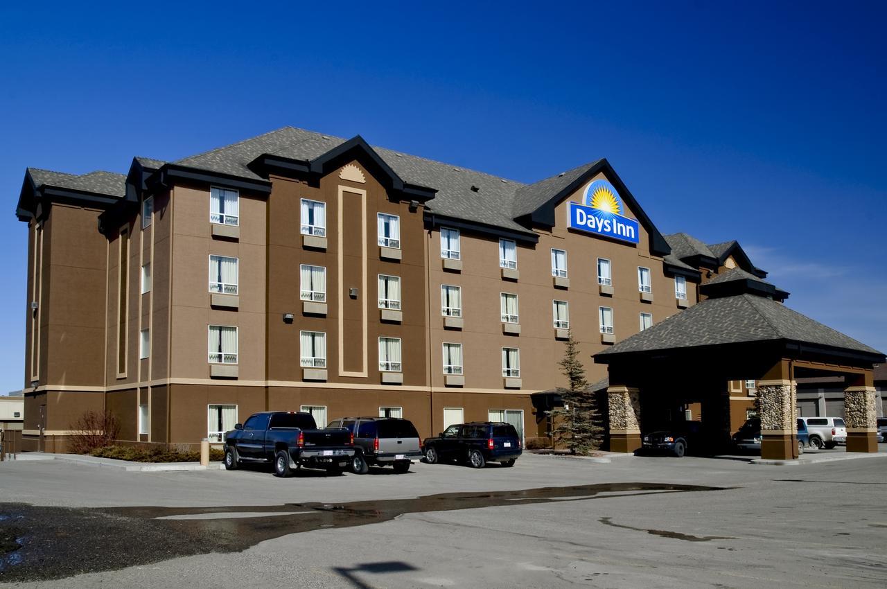 Days Inn By Wyndham Calgary Airport Exterior foto